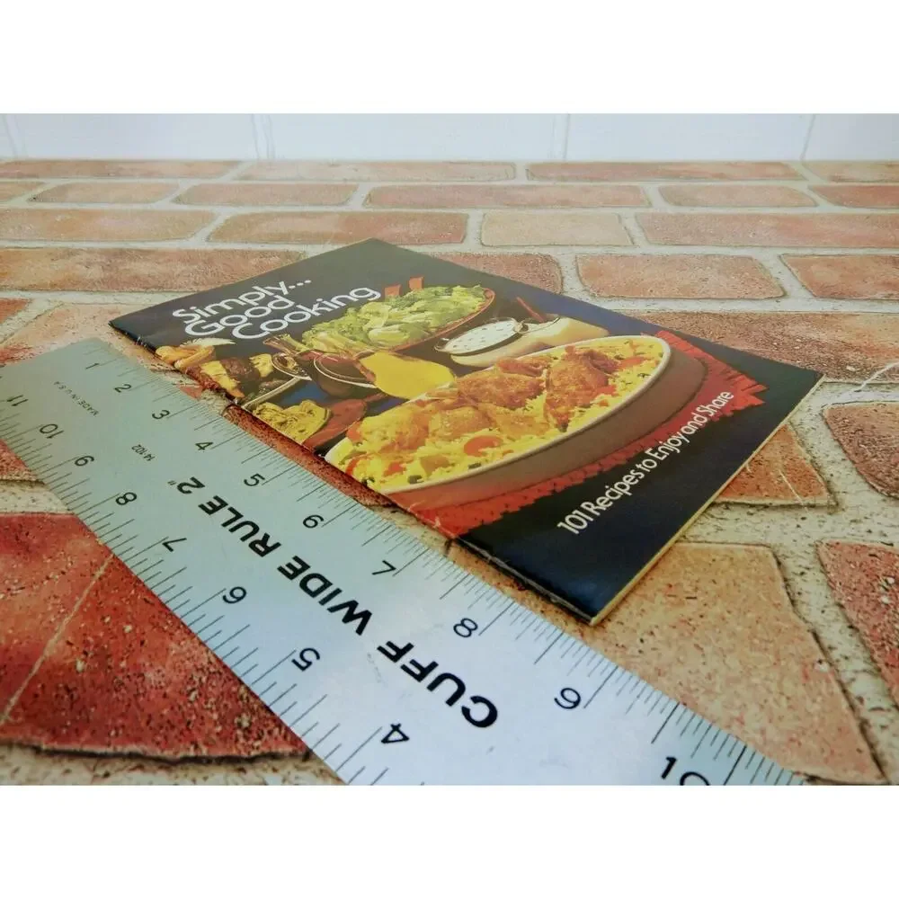 VTG Simply Good Cooking 101 Recipes to Enjoy and Share Booklet Cookbook Mazola +